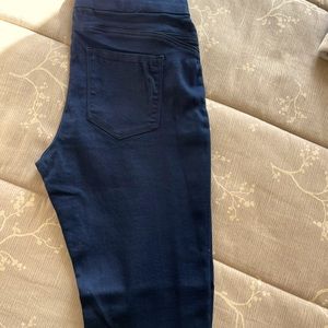 Ivanka Trump stretch jeans. Size 16. Discounted shipping offered.